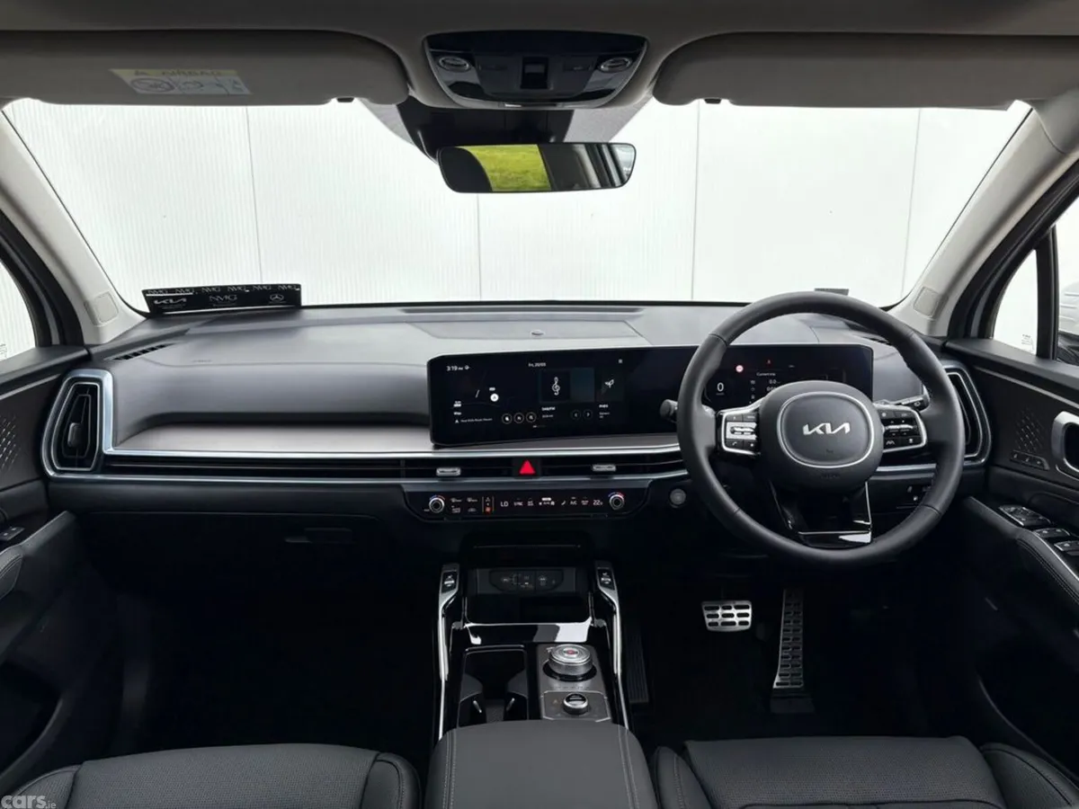 Kia Sorento SUV, Petrol Plug-in Hybrid, 2027, White