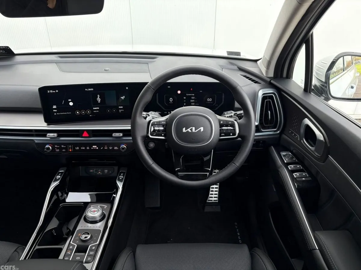 Kia Sorento SUV, Petrol Plug-in Hybrid, 2027, White