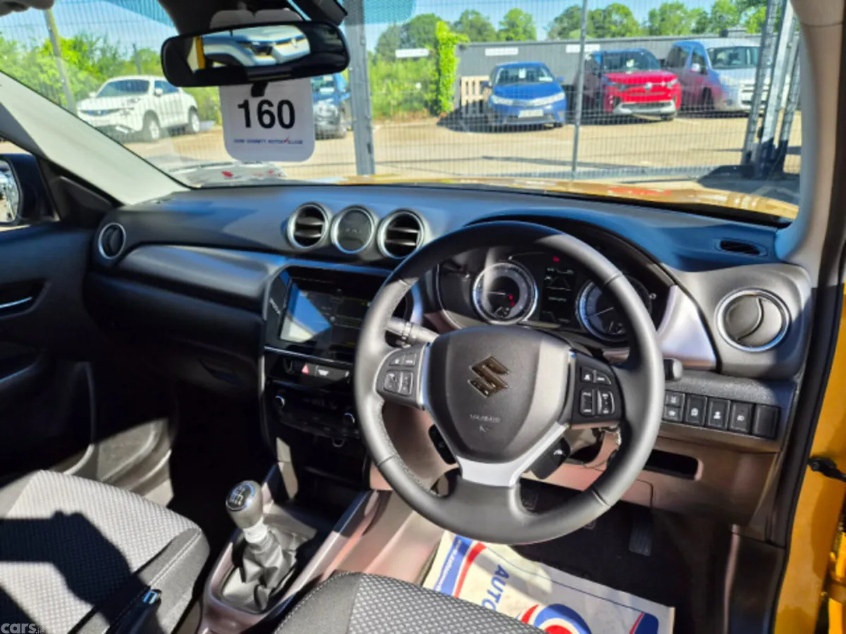 Suzuki Vitara Hatchback, Petrol Hybrid, 2025, Yellow