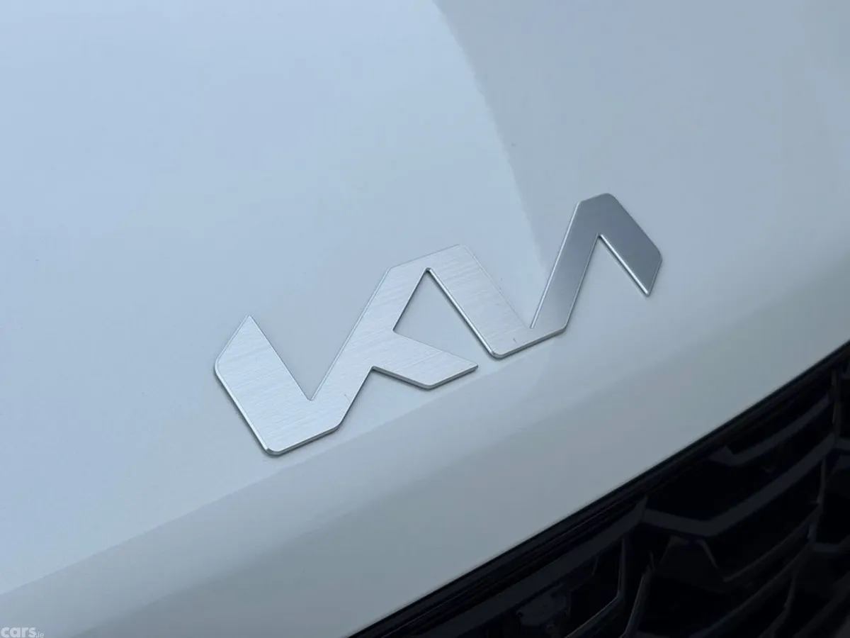 Kia Sorento SUV, Petrol Plug-in Hybrid, 2027, White