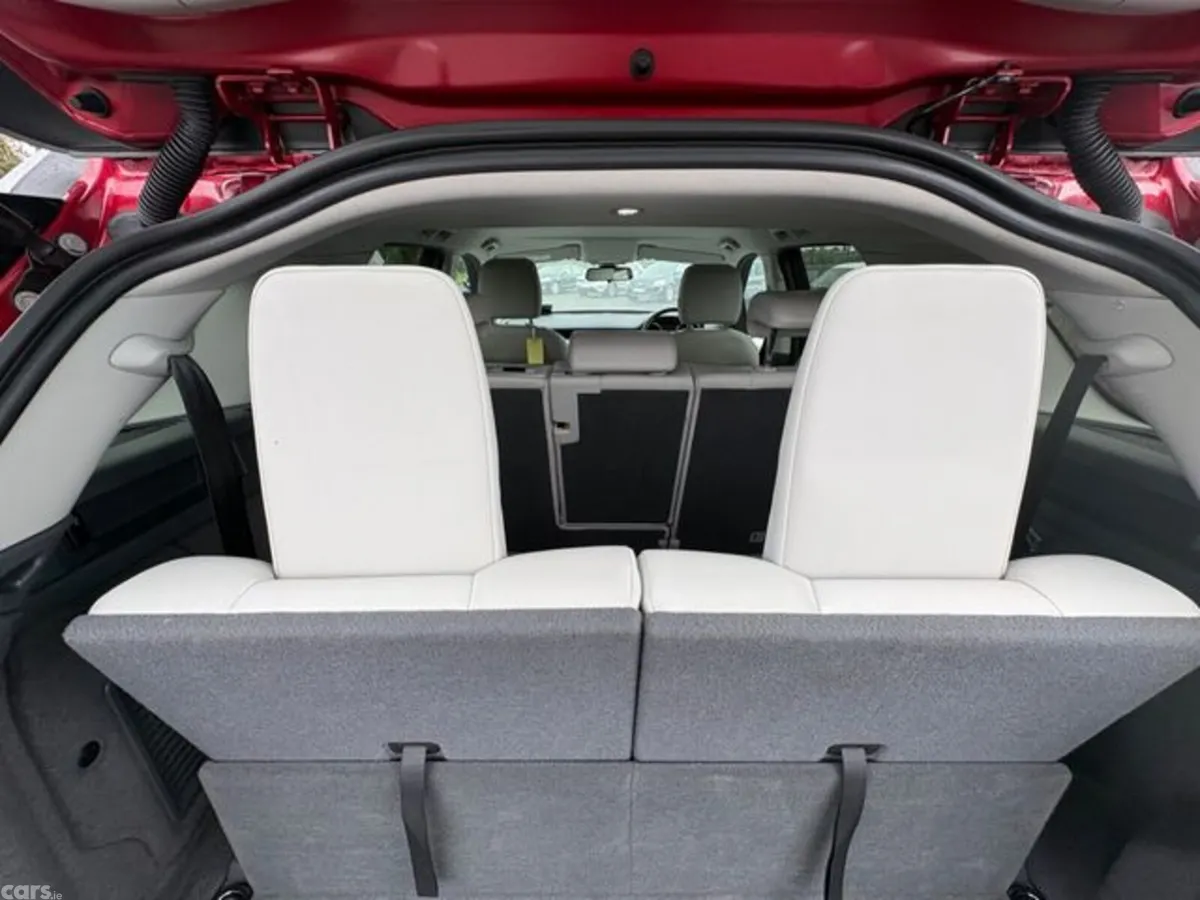 Land Rover Discovery Sport SUV, Diesel, 2018, Red