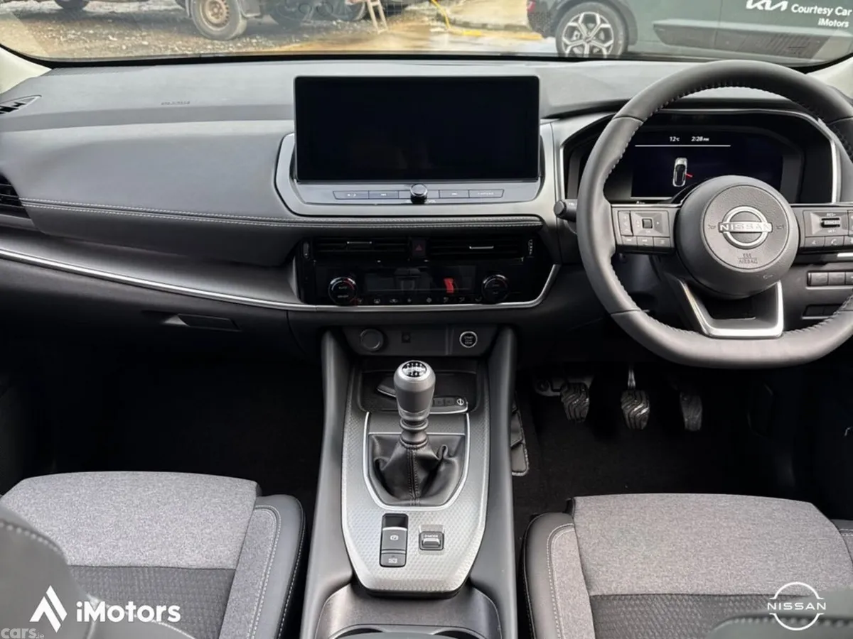 Nissan Qashqai SUV, Petrol, 2027, Green