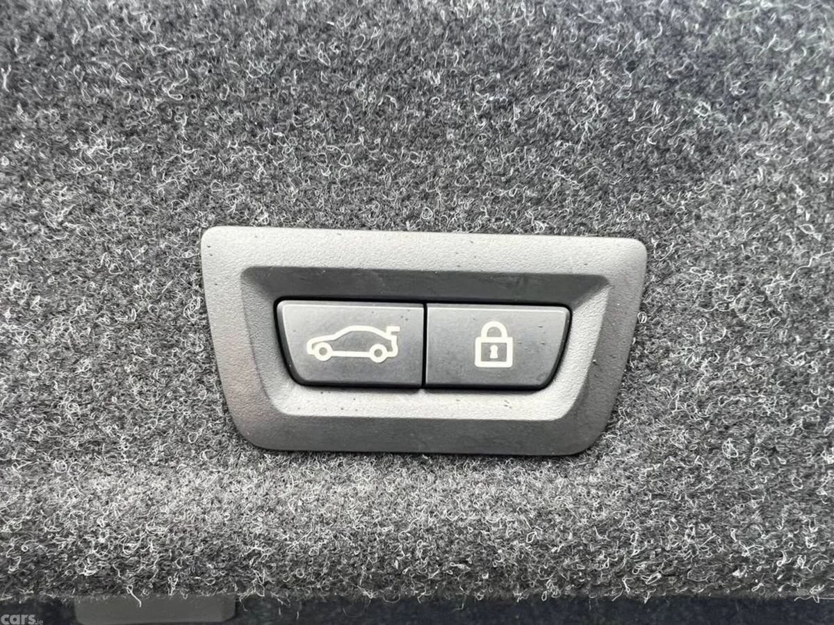 BMW 3-Series Saloon, Petrol Plug-in Hybrid, 2021, White