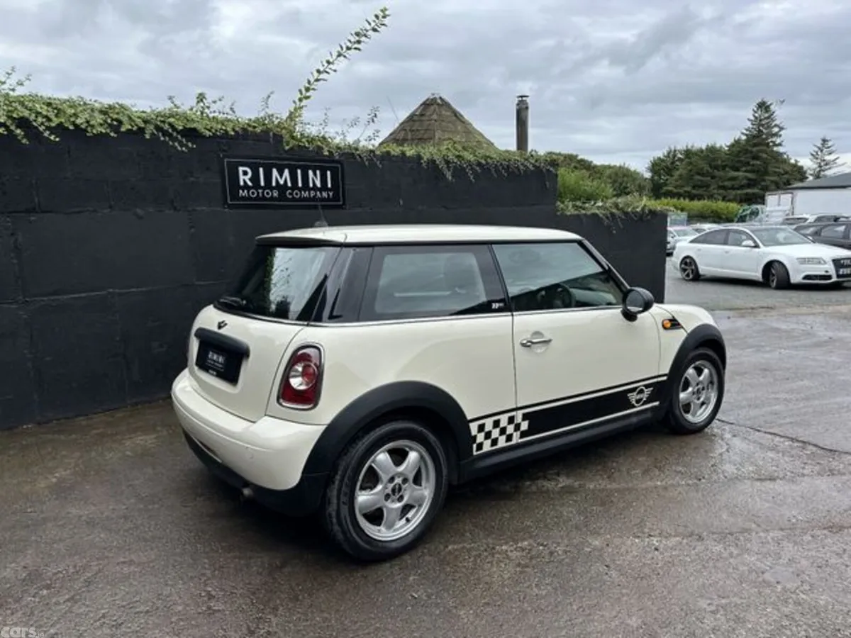 Mini Cooper Hatchback, Petrol, 2011, White