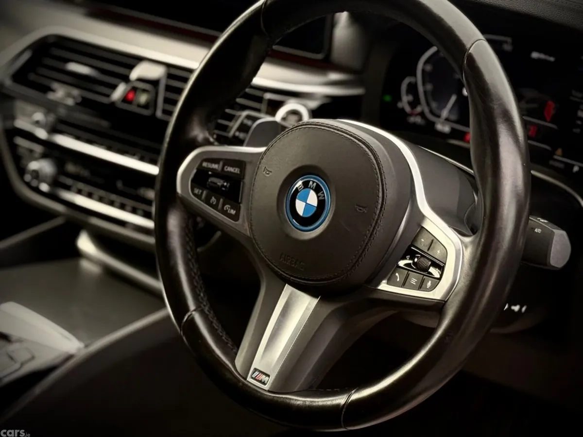 BMW 5-Series Saloon, Petrol Plug-in Hybrid, 2023, White