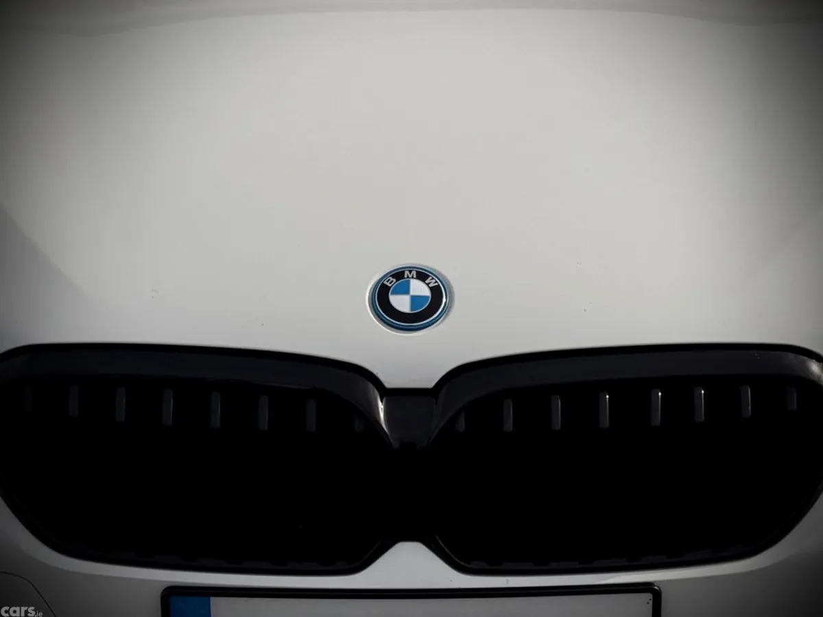 BMW 5-Series Saloon, Petrol Plug-in Hybrid, 2023, White