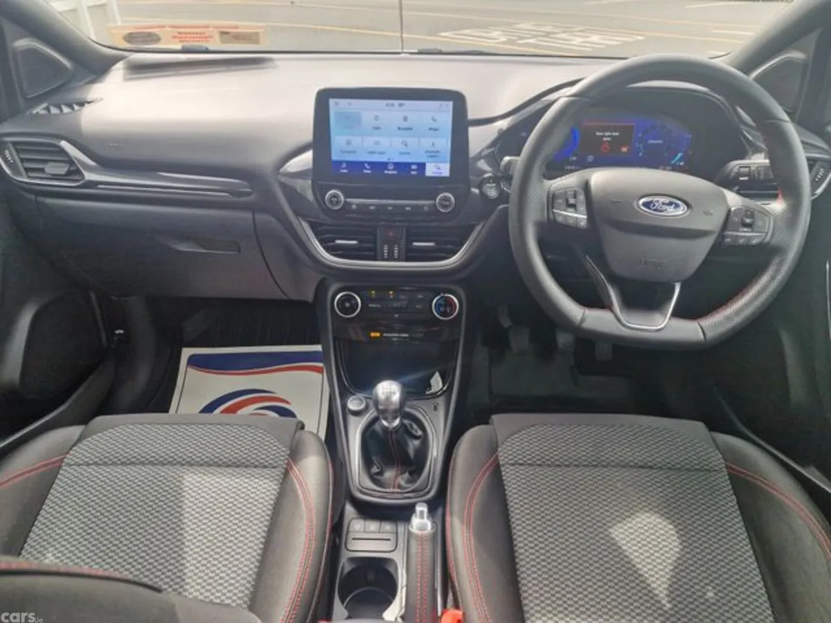 Ford Puma MPV, Petrol Hybrid, 2021, White