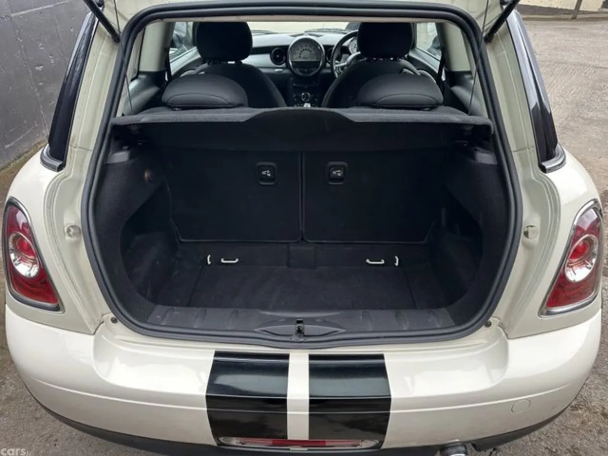 Mini Cooper Hatchback, Petrol, 2012, White