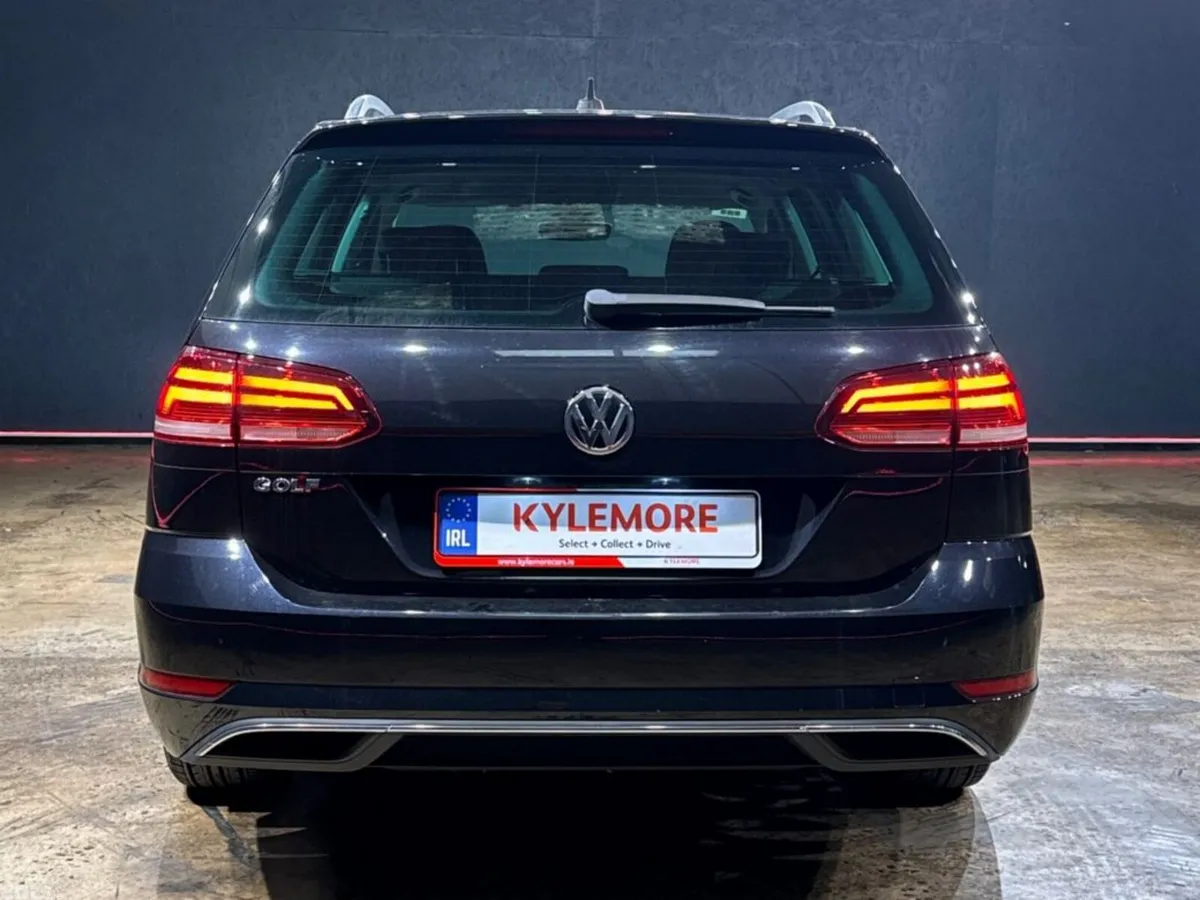 Volkswagen Golf Estate, Petrol, 2019, Black