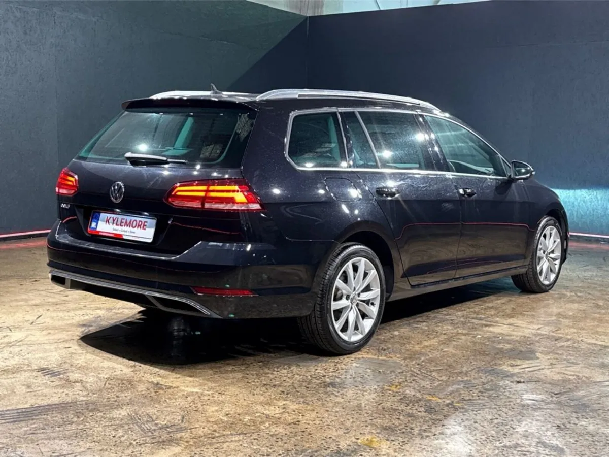 Volkswagen Golf Estate, Petrol, 2019, Black