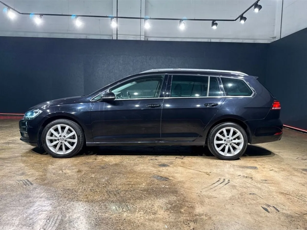 Volkswagen Golf Estate, Petrol, 2019, Black