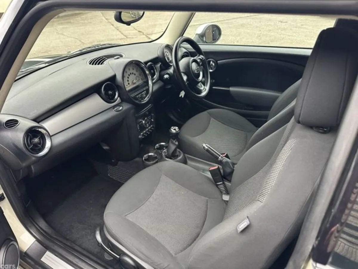 Mini Cooper Hatchback, Petrol, 2012, White