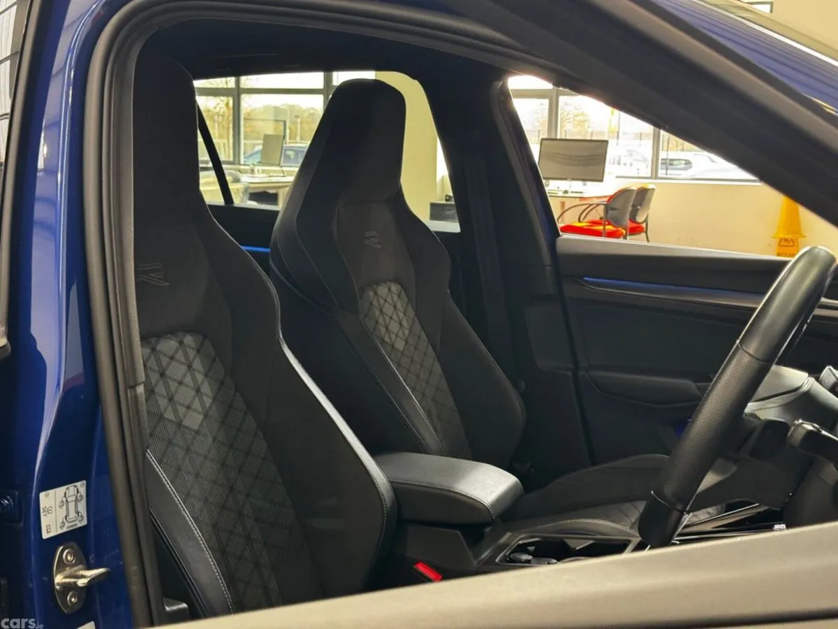 Volkswagen Golf Estate, Diesel, 2024, Blue