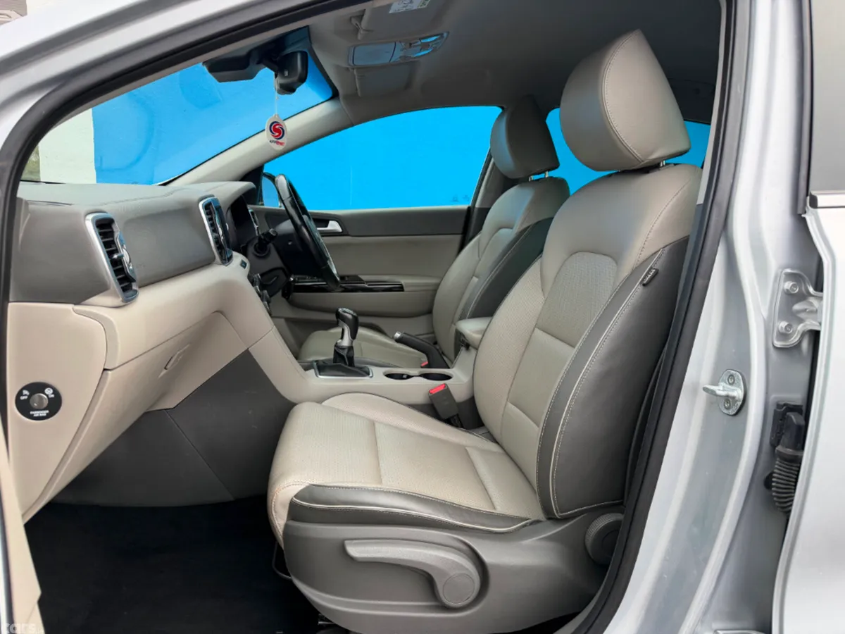 Kia Sportage MPV, Diesel, 2018, Grey