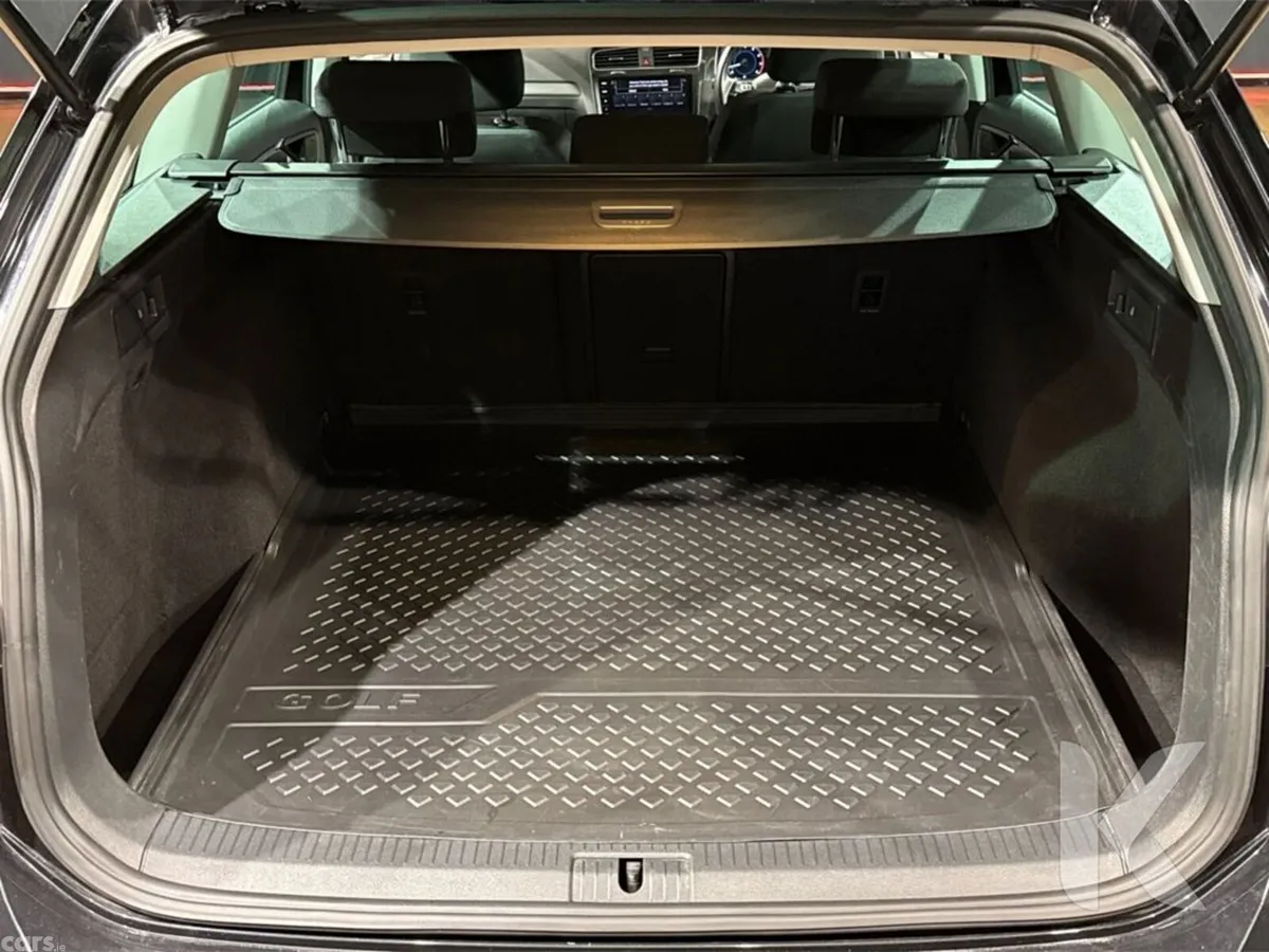 Volkswagen Golf Estate, Petrol, 2019, Black