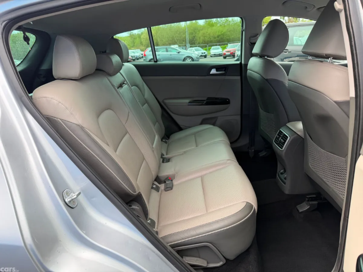 Kia Sportage MPV, Diesel, 2018, Grey