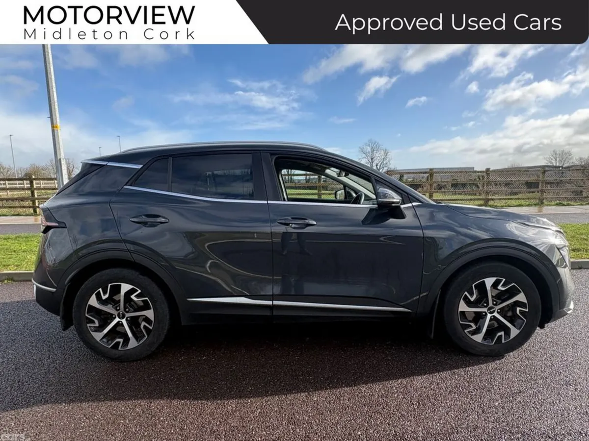 Kia Sportage SUV, Diesel Hybrid, 2023, Grey