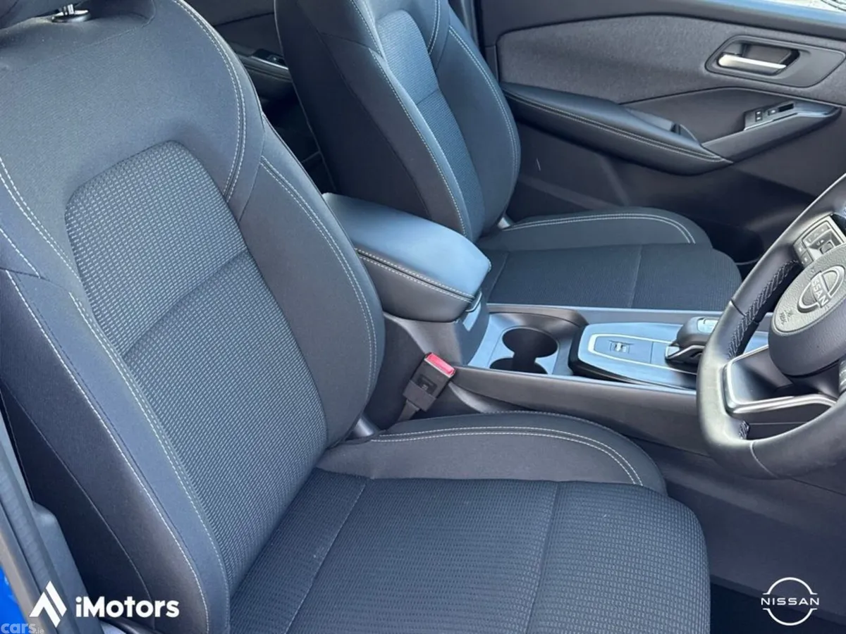 Nissan Qashqai SUV, Petrol Hybrid, 2027, Blue