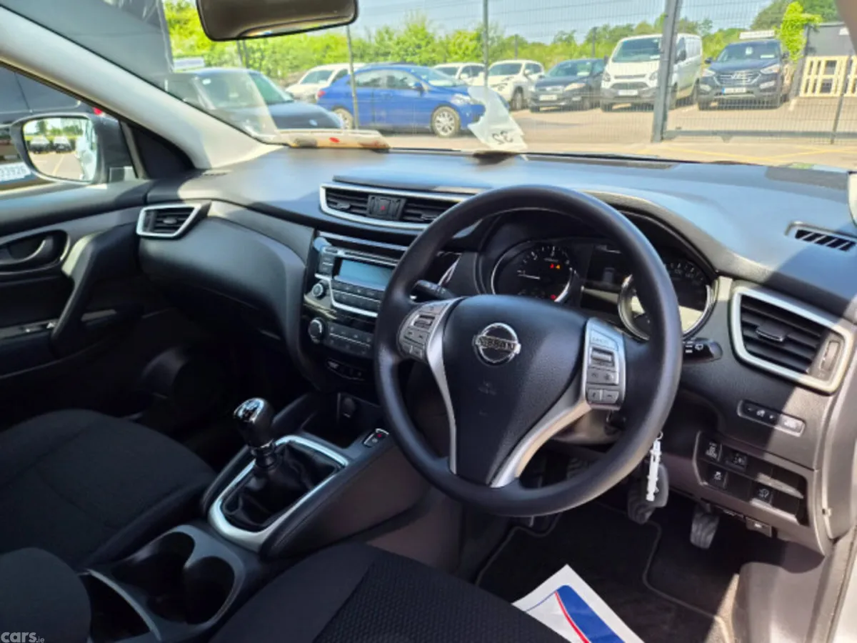 Nissan Qashqai MPV, Diesel, 2015, Silver