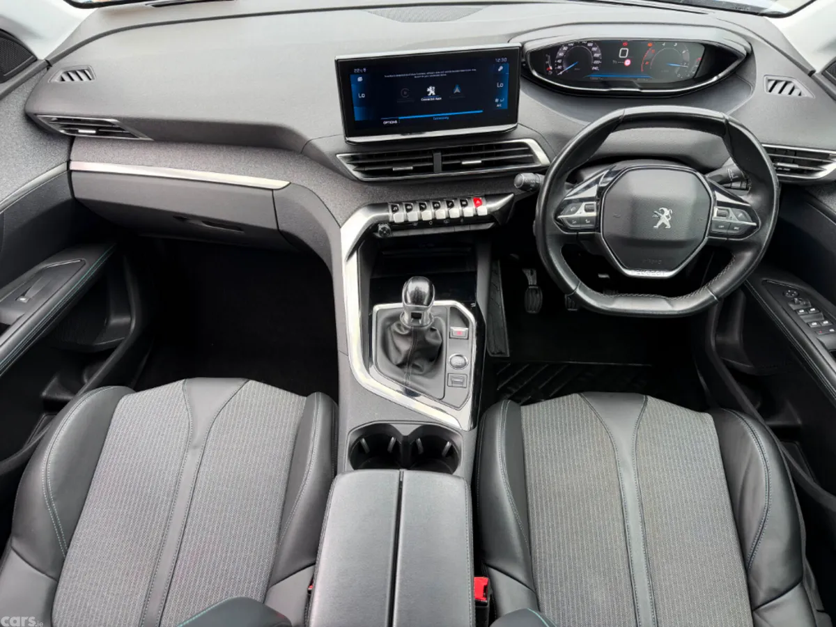 Peugeot 3008 MPV, Diesel, 2021, Grey