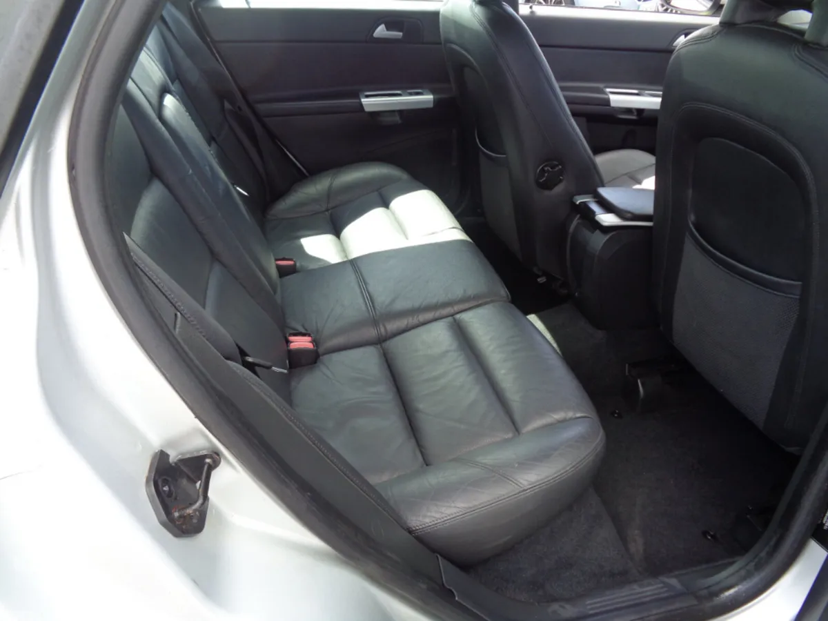Volvo S40 Saloon, Diesel, 2012, Silver