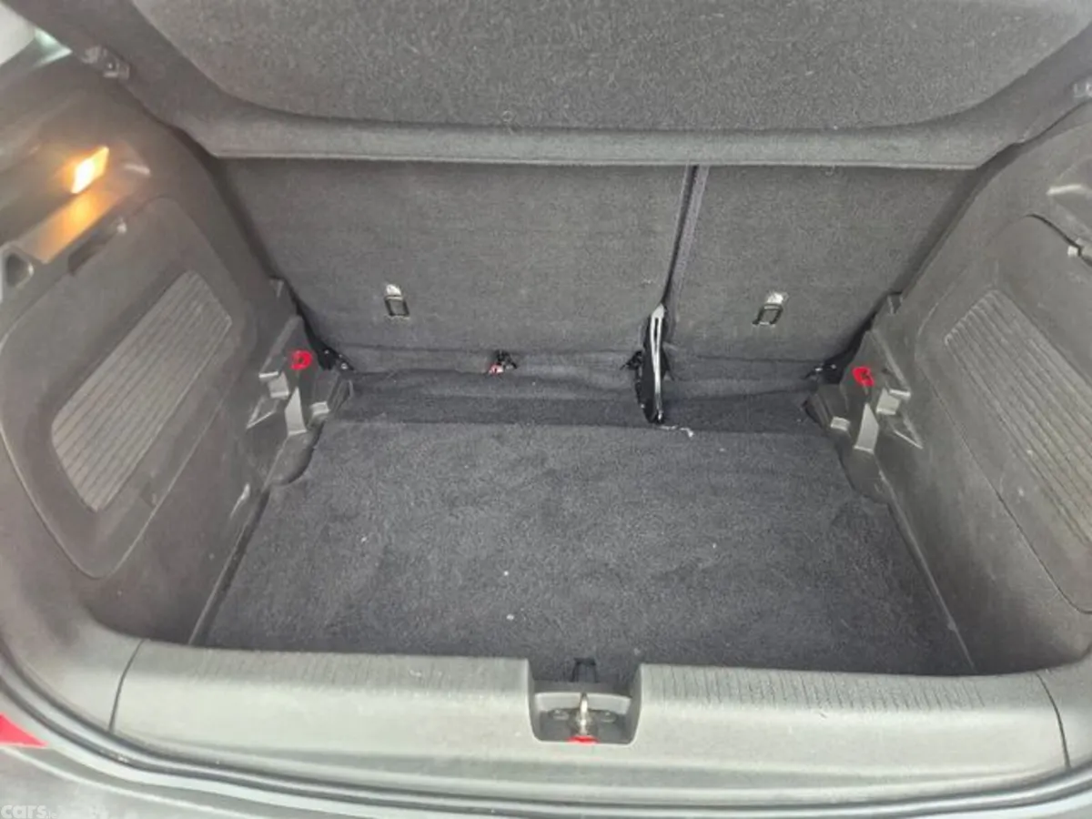 Opel Crossland X MPV, Petrol, 2018, Red