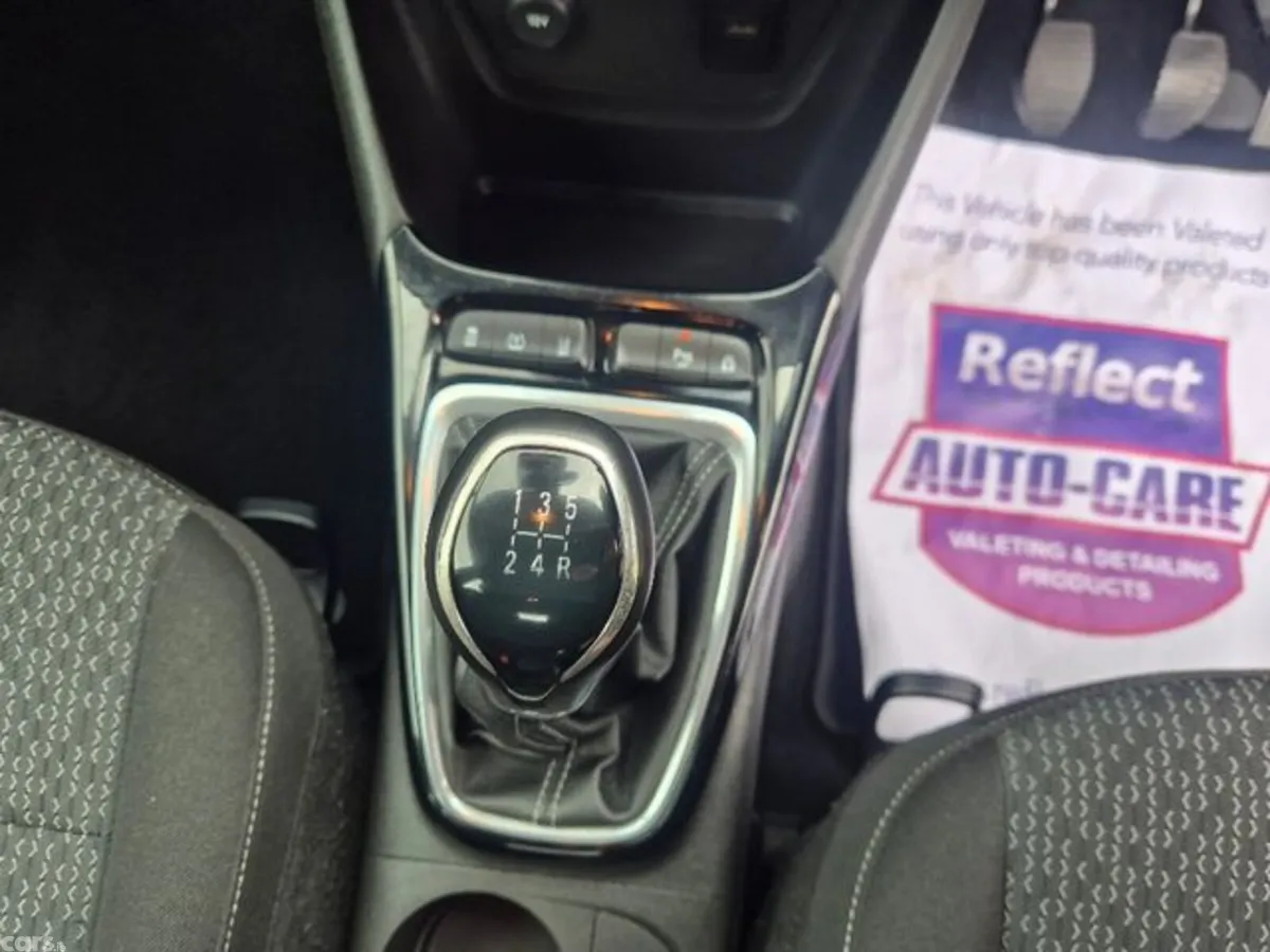 Opel Crossland X MPV, Petrol, 2018, Red