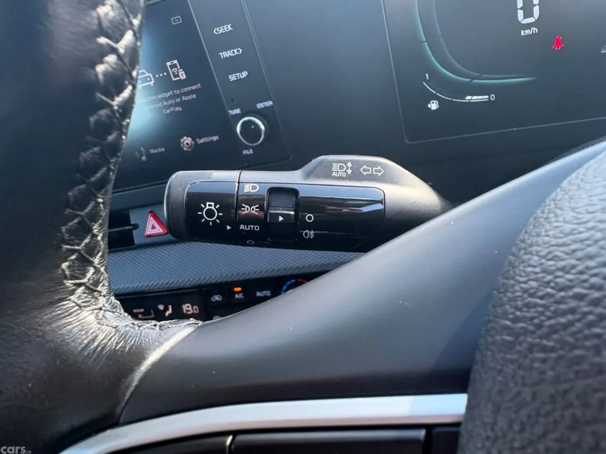 Kia Sportage SUV, Diesel Hybrid, 2023, Black