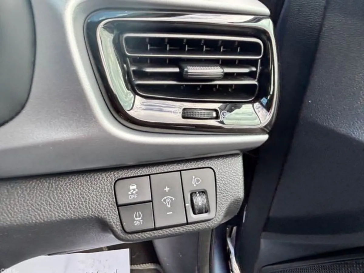 Kia Rio Hatchback, Petrol, 2020, Blue