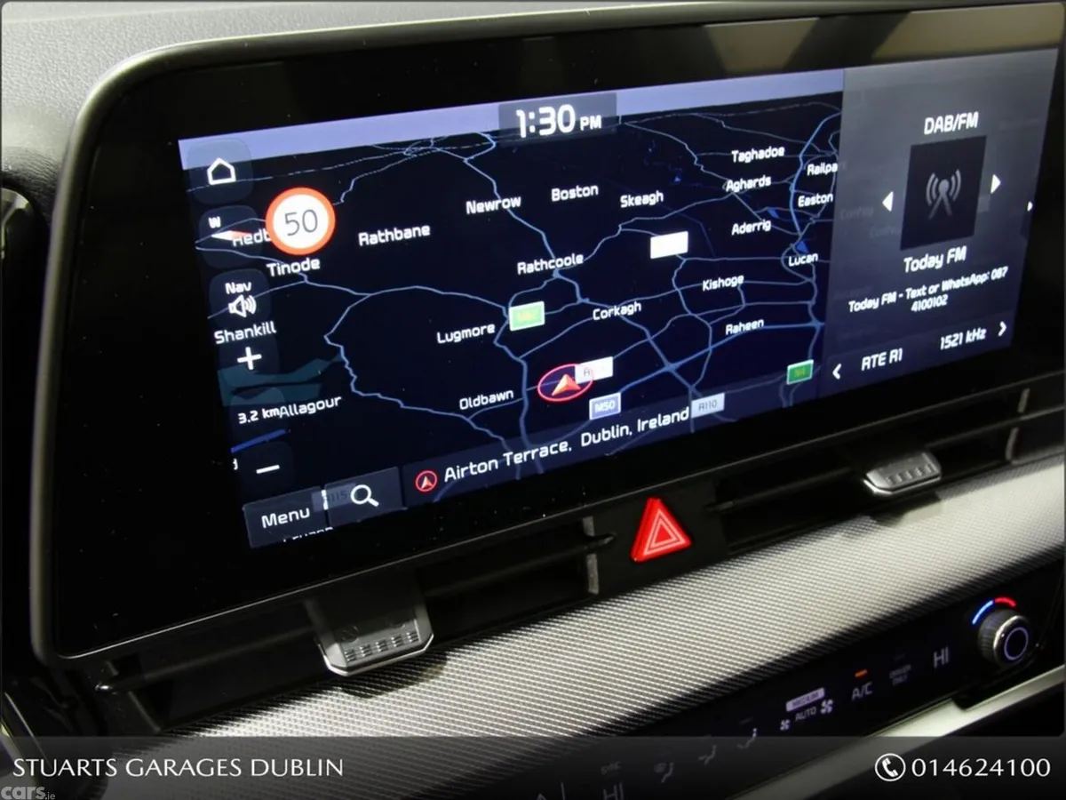 Kia Sportage MPV, Petrol Plug-in Hybrid, 2023, Red