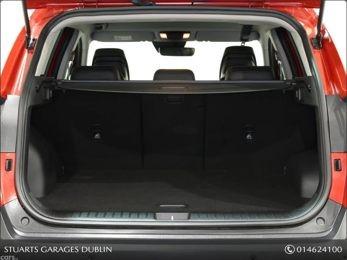 Kia Sportage MPV, Petrol Plug-in Hybrid, 2023, Red