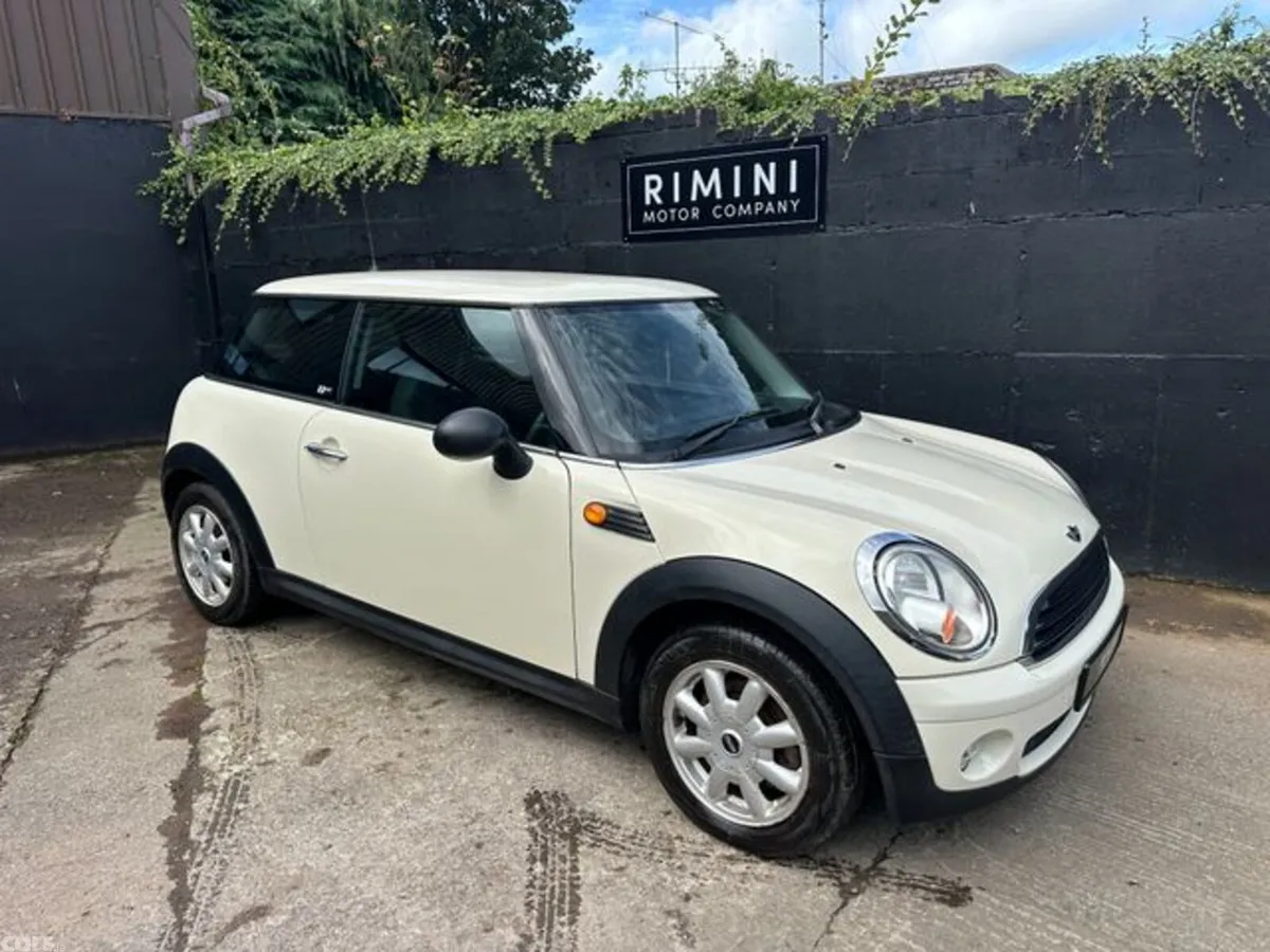 Mini Cooper Hatchback, Petrol, 2010, White