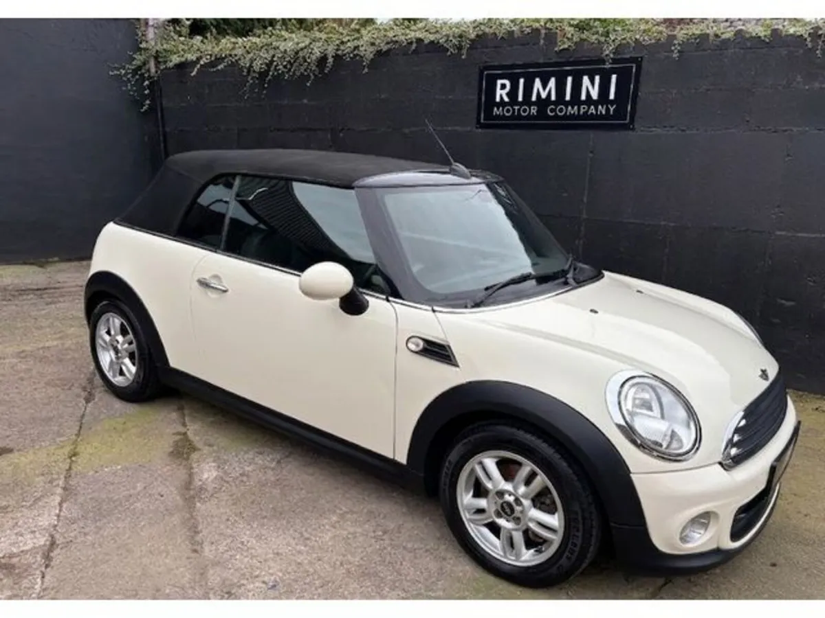 Mini Cooper Convertible, Petrol, 2013, White