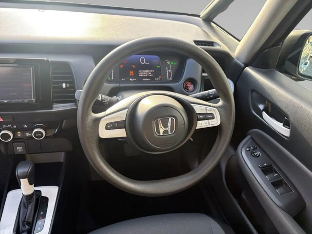 Honda Fit Hatchback, Petrol, 2022, Silver