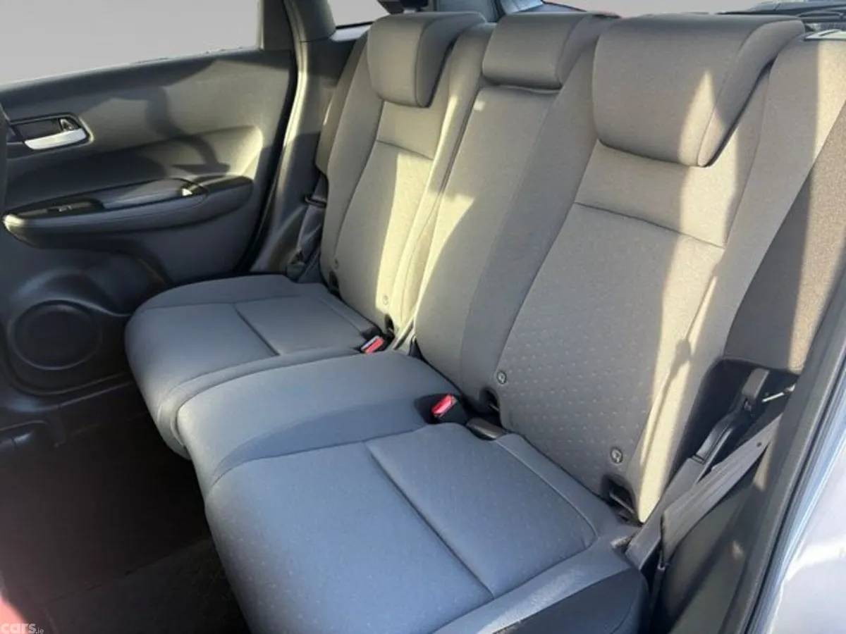 Honda Fit Hatchback, Petrol, 2022, Silver