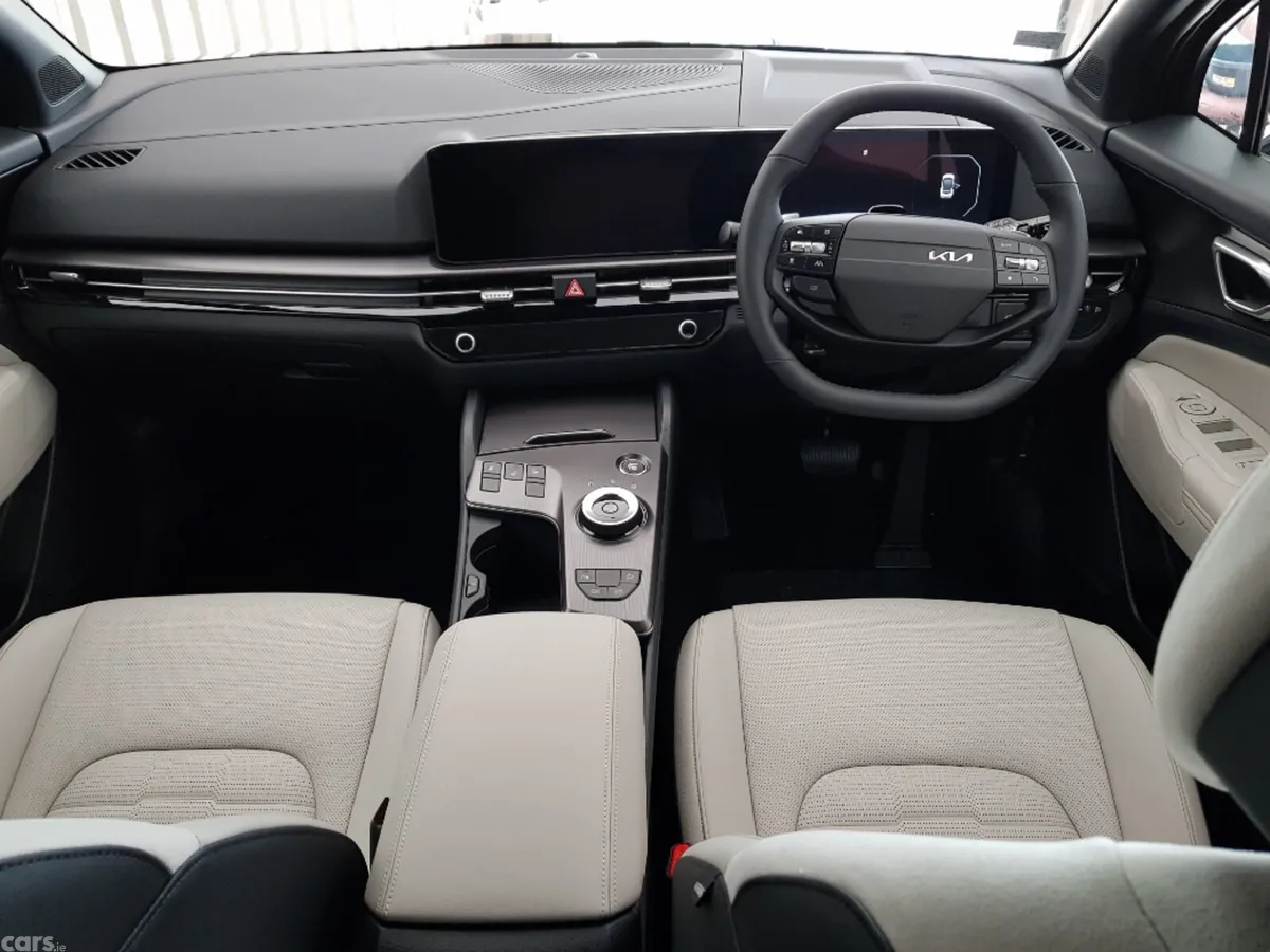 Kia Sportage SUV, Petrol Hybrid, 2027, Red