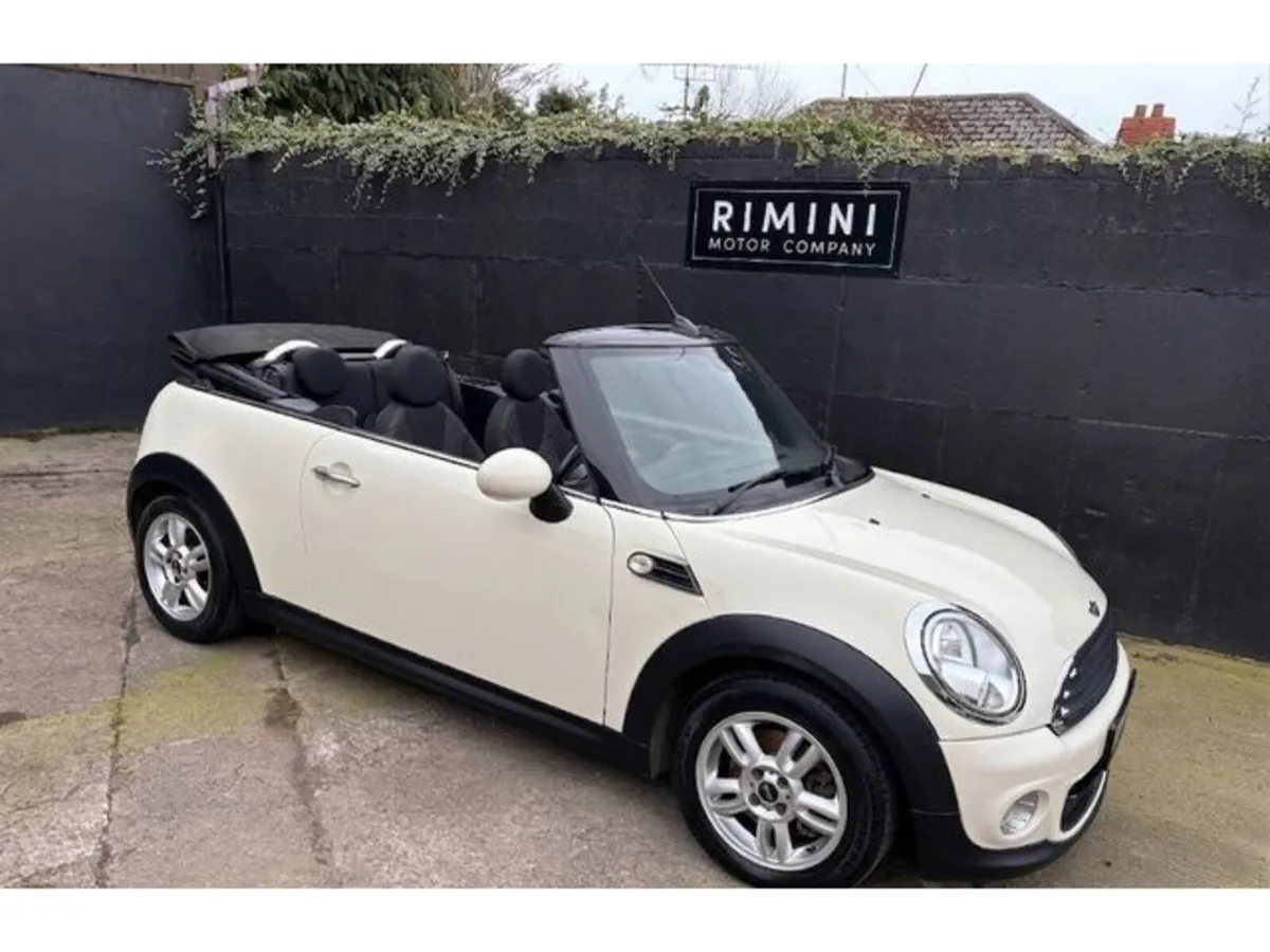 Mini Cooper Convertible, Petrol, 2013, White