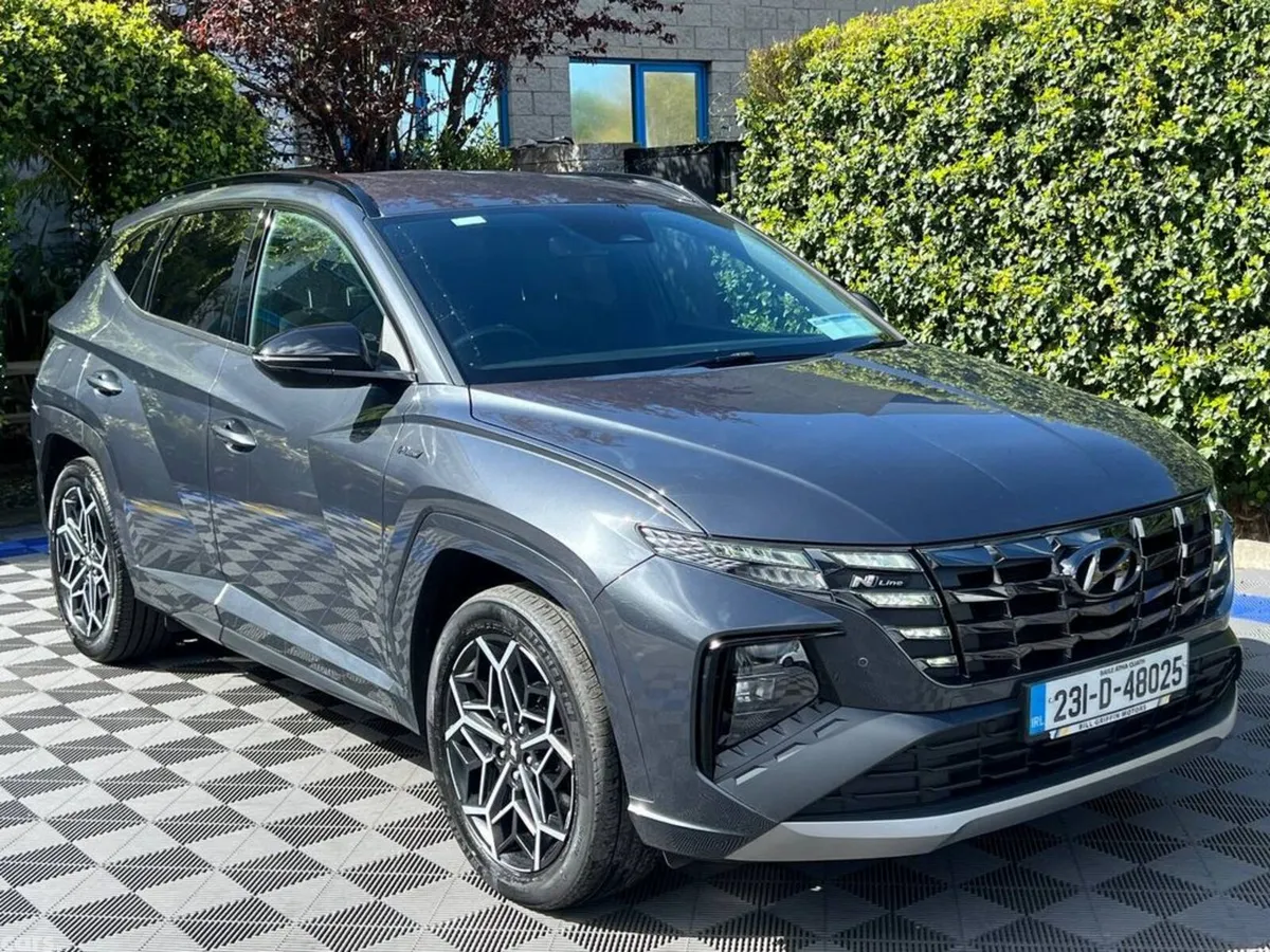 Hyundai Tucson SUV, Petrol Plug-in Hybrid, 2023, Grey