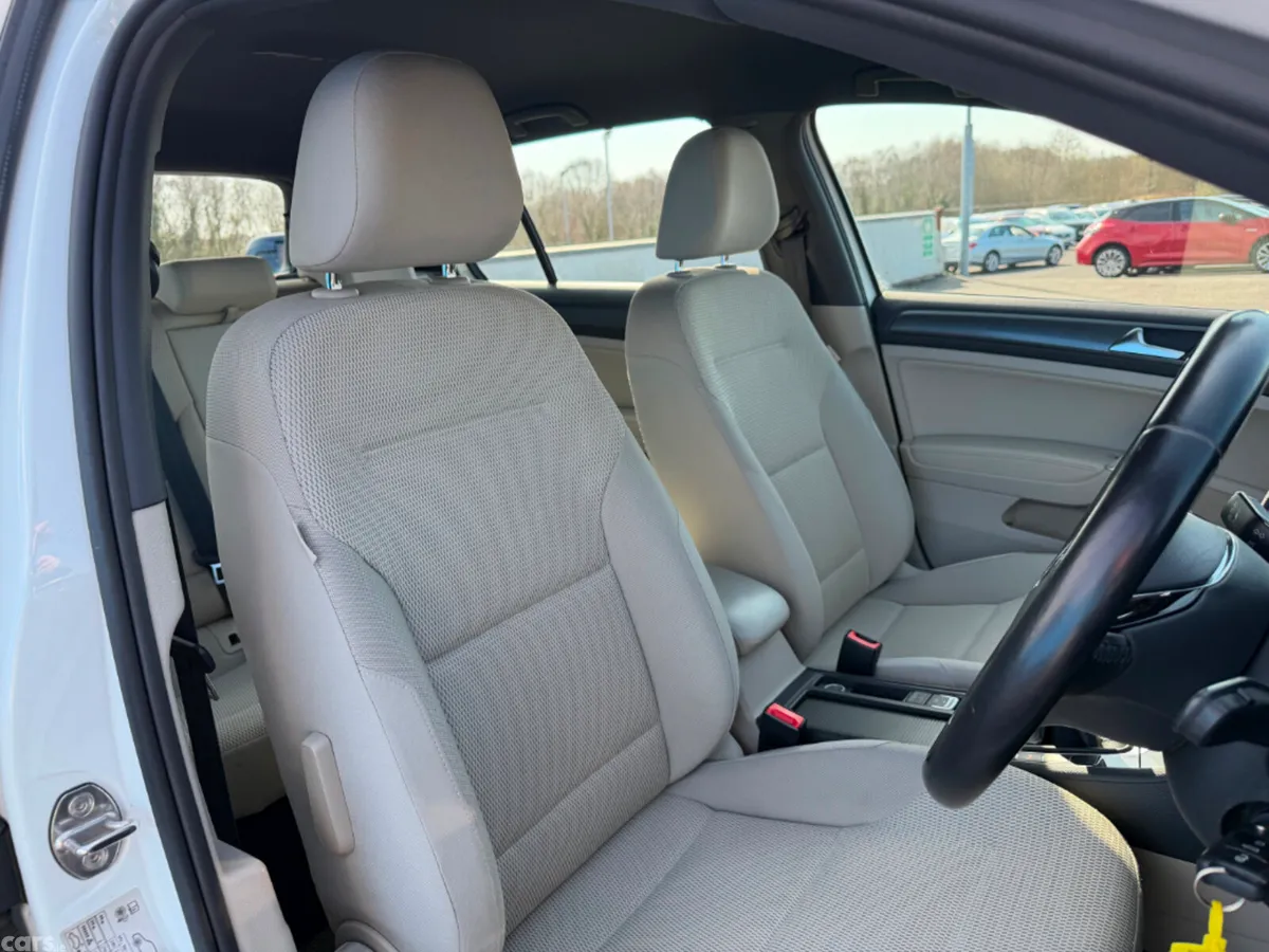 Volkswagen Golf Hatchback, Diesel, 2018, White