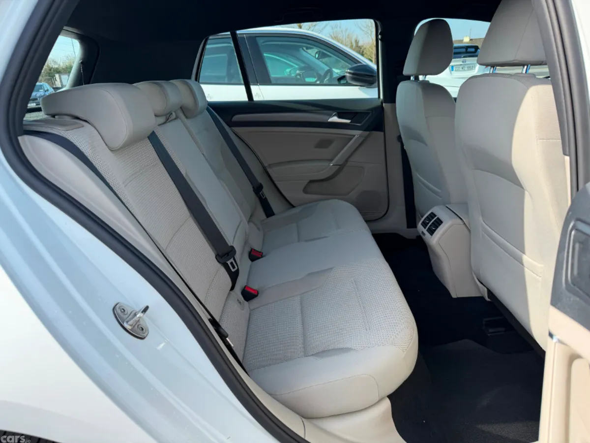 Volkswagen Golf Hatchback, Diesel, 2018, White