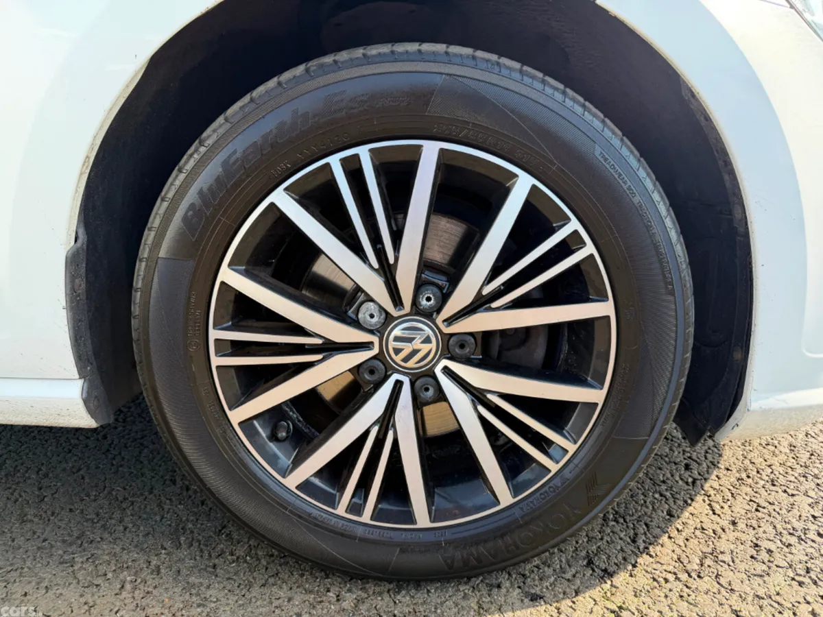 Volkswagen Golf Hatchback, Diesel, 2018, White