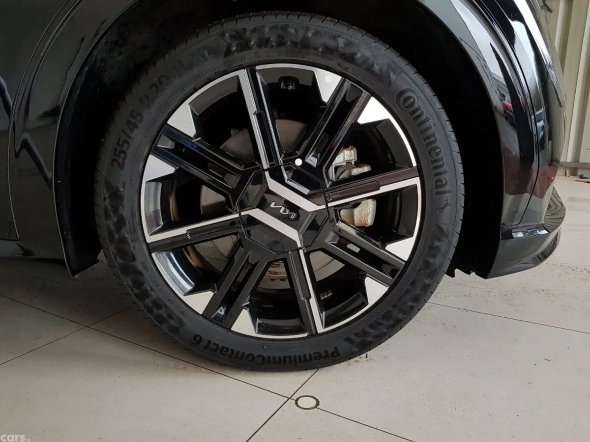 Kia EV6 MPV, Electric, 2025, Black
