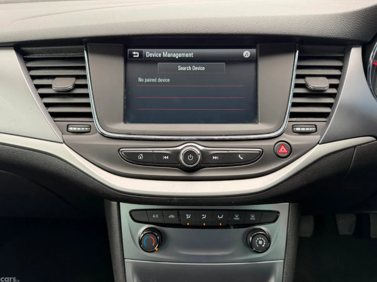 Vauxhall Astra Estate, Diesel, 2018, Silver