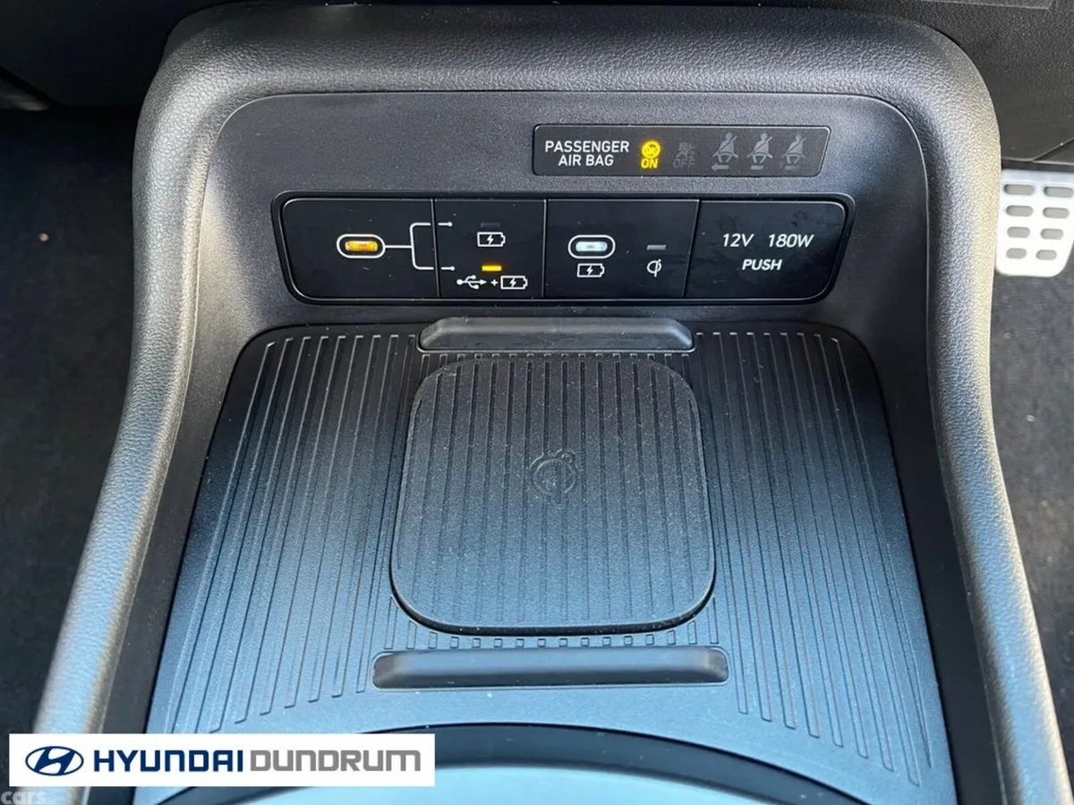 Hyundai KONA MPV, Petrol, 2025, Black