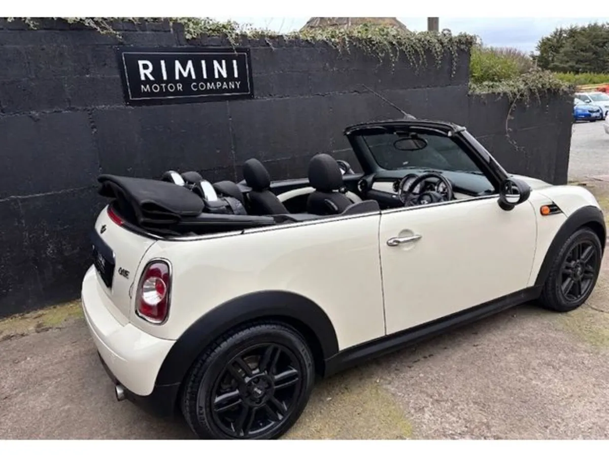 Mini Cooper Convertible, Petrol, 2012, White
