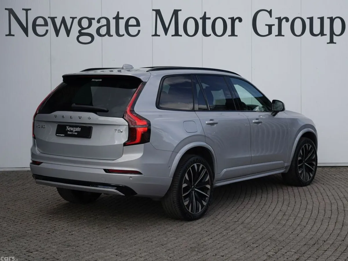 Volvo XC90 SUV, Petrol Plug-in Hybrid, 2025, Silver