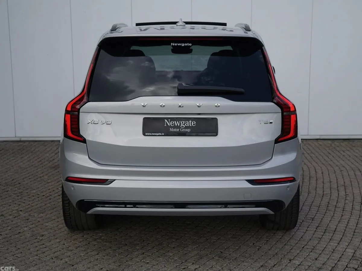 Volvo XC90 SUV, Petrol Plug-in Hybrid, 2025, Silver