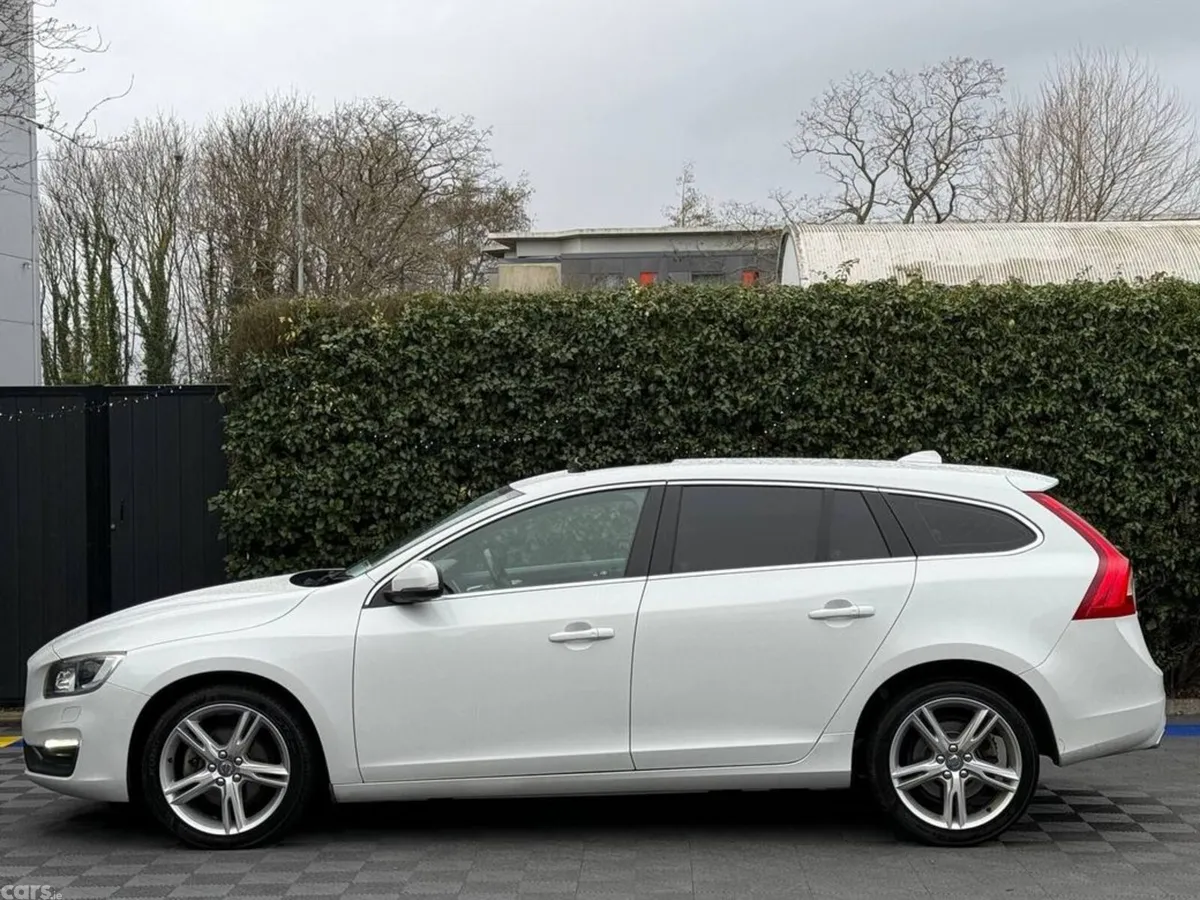 Volvo V60 Estate, Diesel, 2017, White