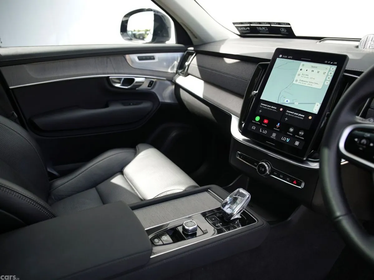Volvo XC90 SUV, Petrol Plug-in Hybrid, 2025, Silver