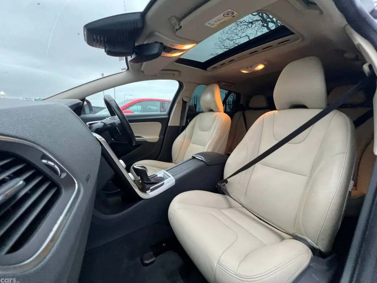 Volvo V60 Estate, Diesel, 2017, White
